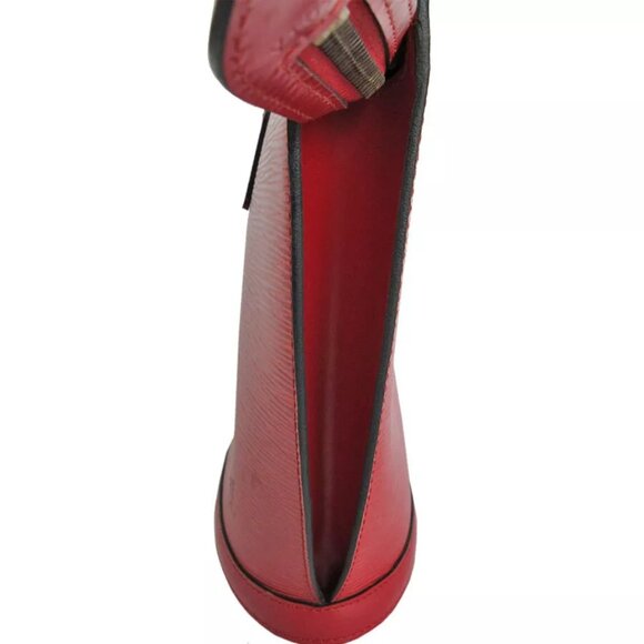 LOUIS VUITTON Epi Saint JacquesHandbag Red Epi Leather - Picture 4 of 12